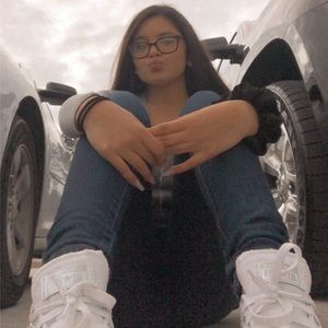 Meet your Posher, Monica